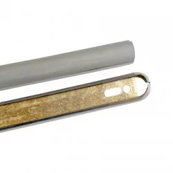 Front bumper outer seal D8098