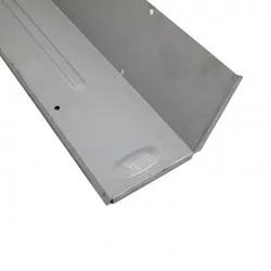 Sheet metal under rear floor step panel D8299