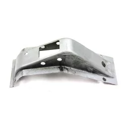 Master-cylinder support on front firewall D8247