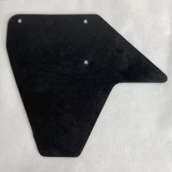 D7755 Bavette sur support de passage de roue côté droit AMI6